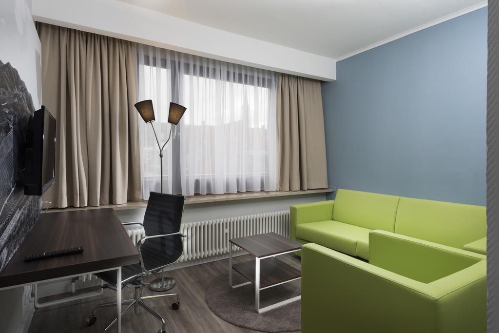 Ibis Styles Offenburg City 部屋 写真