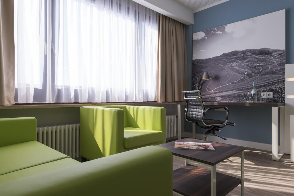 Ibis Styles Offenburg City 部屋 写真