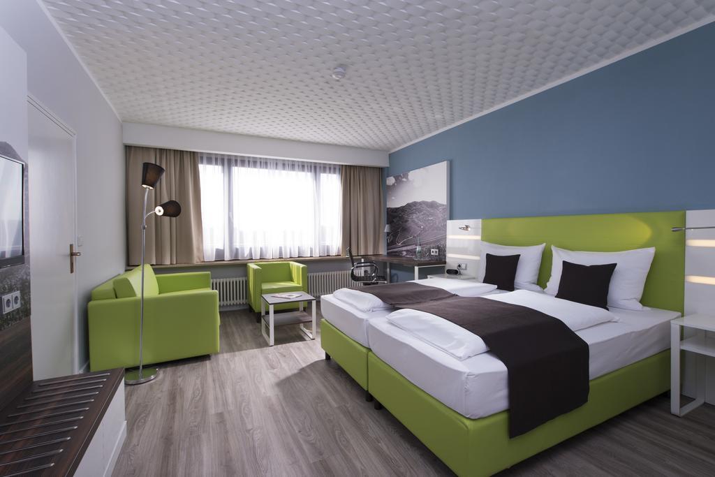 Ibis Styles Offenburg City 部屋 写真